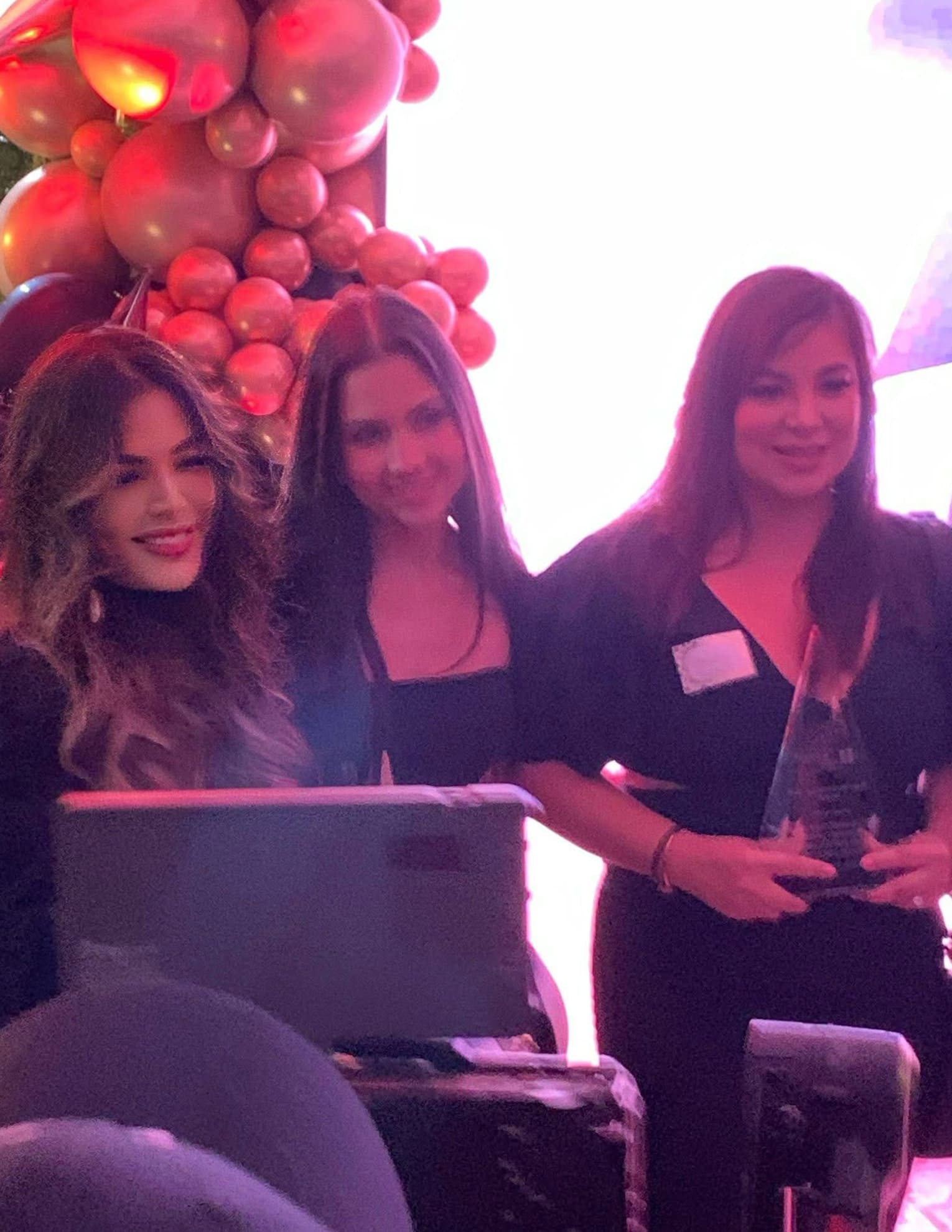 REDIMENCION DE FOTOS vertical 2_0000s_0000s_0020_c666c6ed-b328-4c2c-b8cc-4bdc201a2390